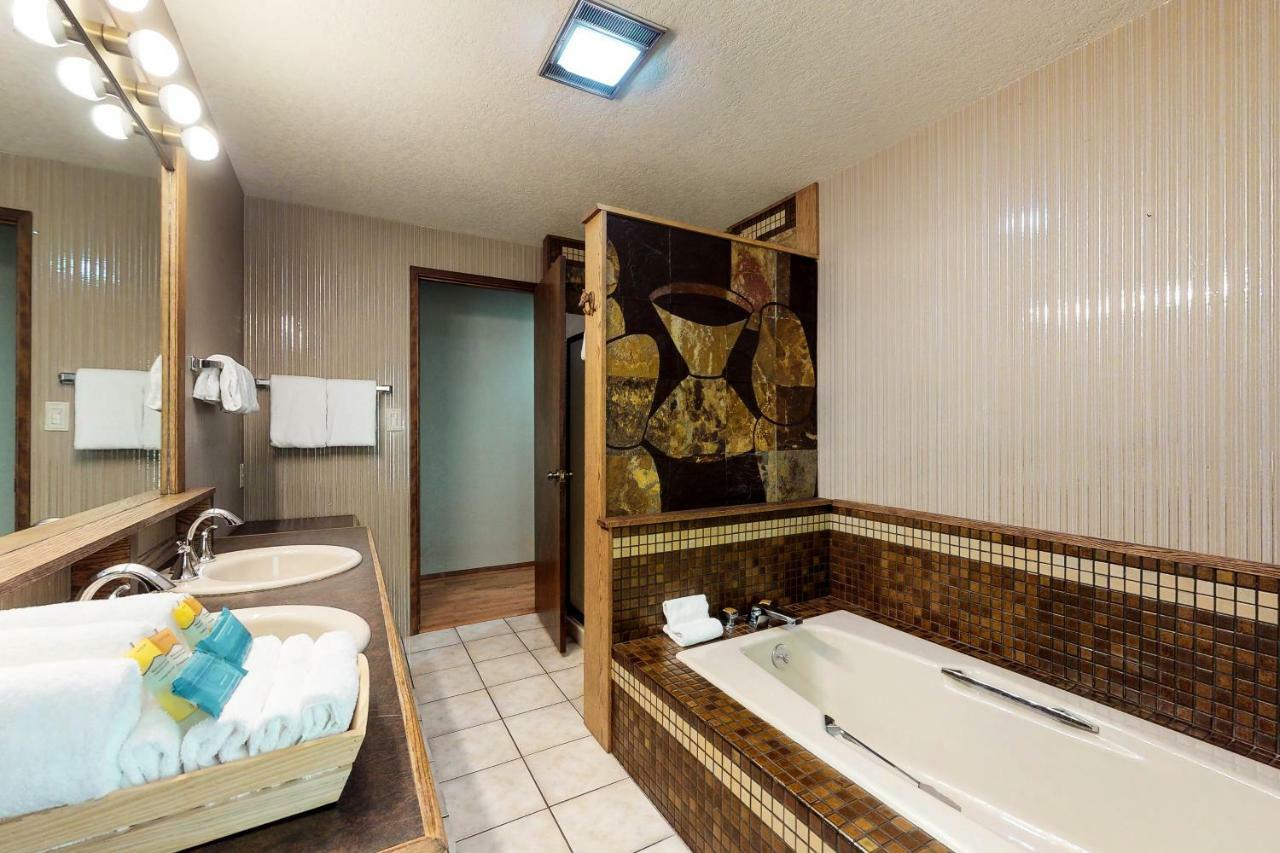 Meadows And Mountain Retreat Villa Little Oklahoma Bagian luar foto